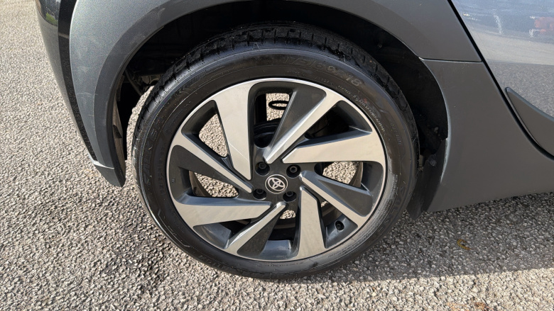 Toyota Aygo X 1.0 VVT-i Edge 5dr Petrol Hatchback